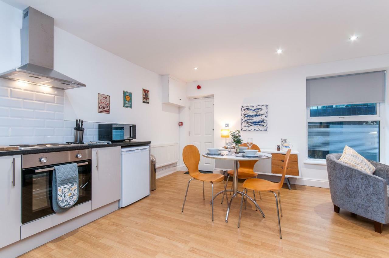 Appartement 5 Minutes To The Beach! à Margate Extérieur photo