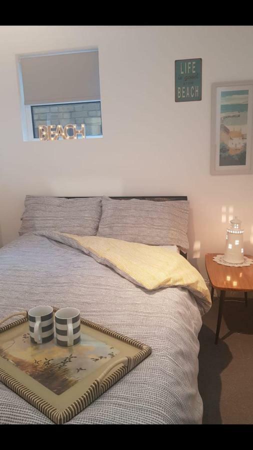 Appartement 5 Minutes To The Beach! à Margate Extérieur photo